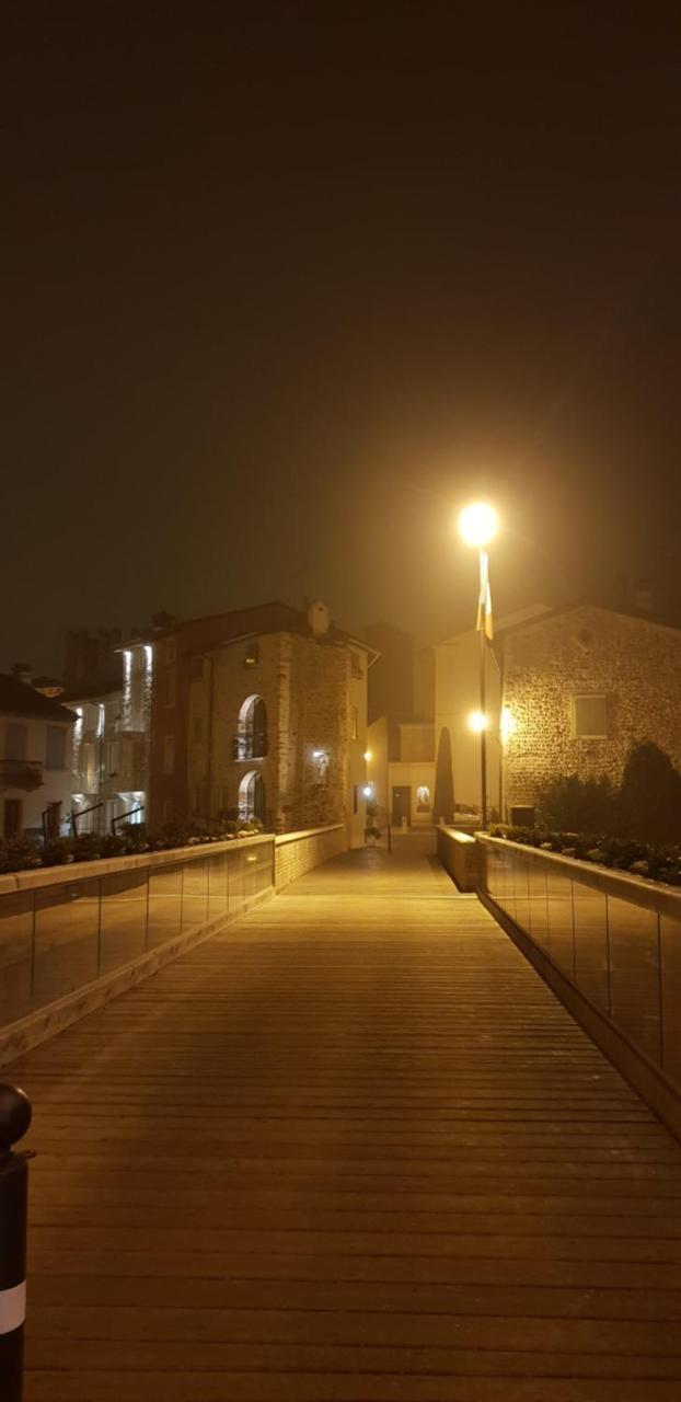Corte La Guarnigione Valeggio sul Mincio Kültér fotó